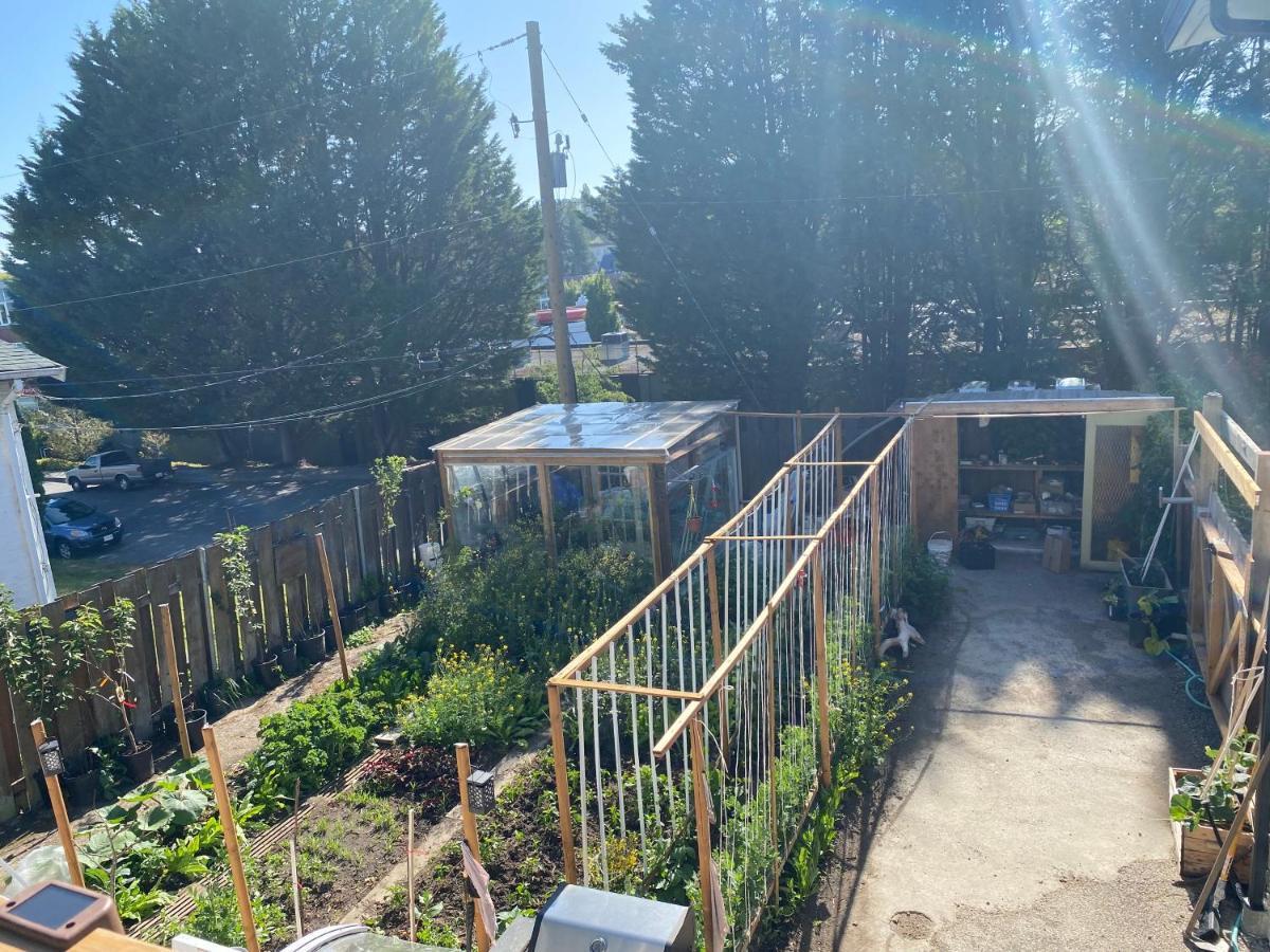Hudson Homes Bnb Saanich Exterior foto