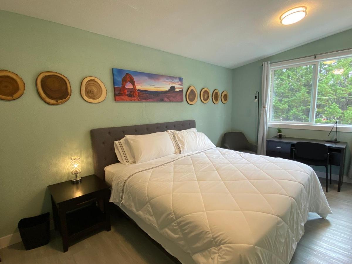 Hudson Homes Bnb Saanich Exterior foto