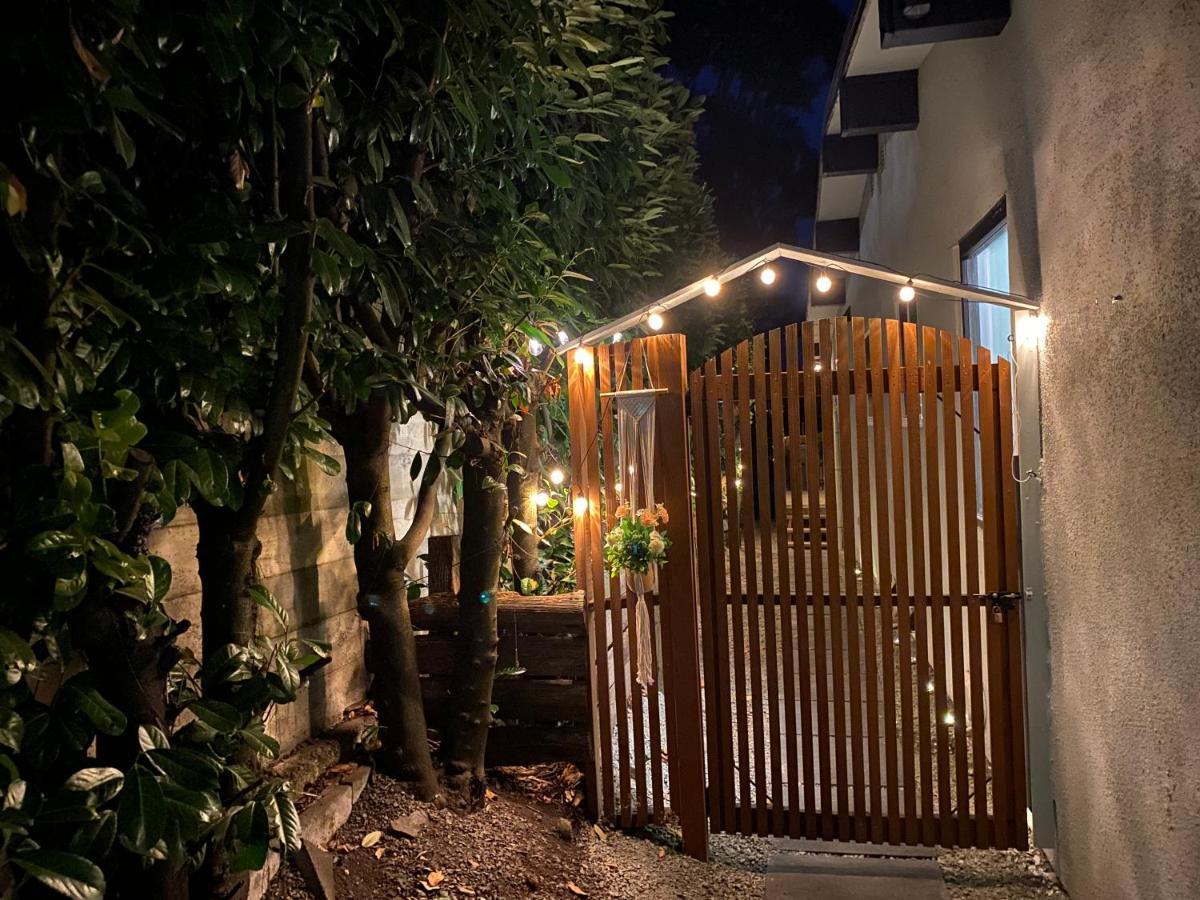 Hudson Homes Bnb Victoria Exterior foto